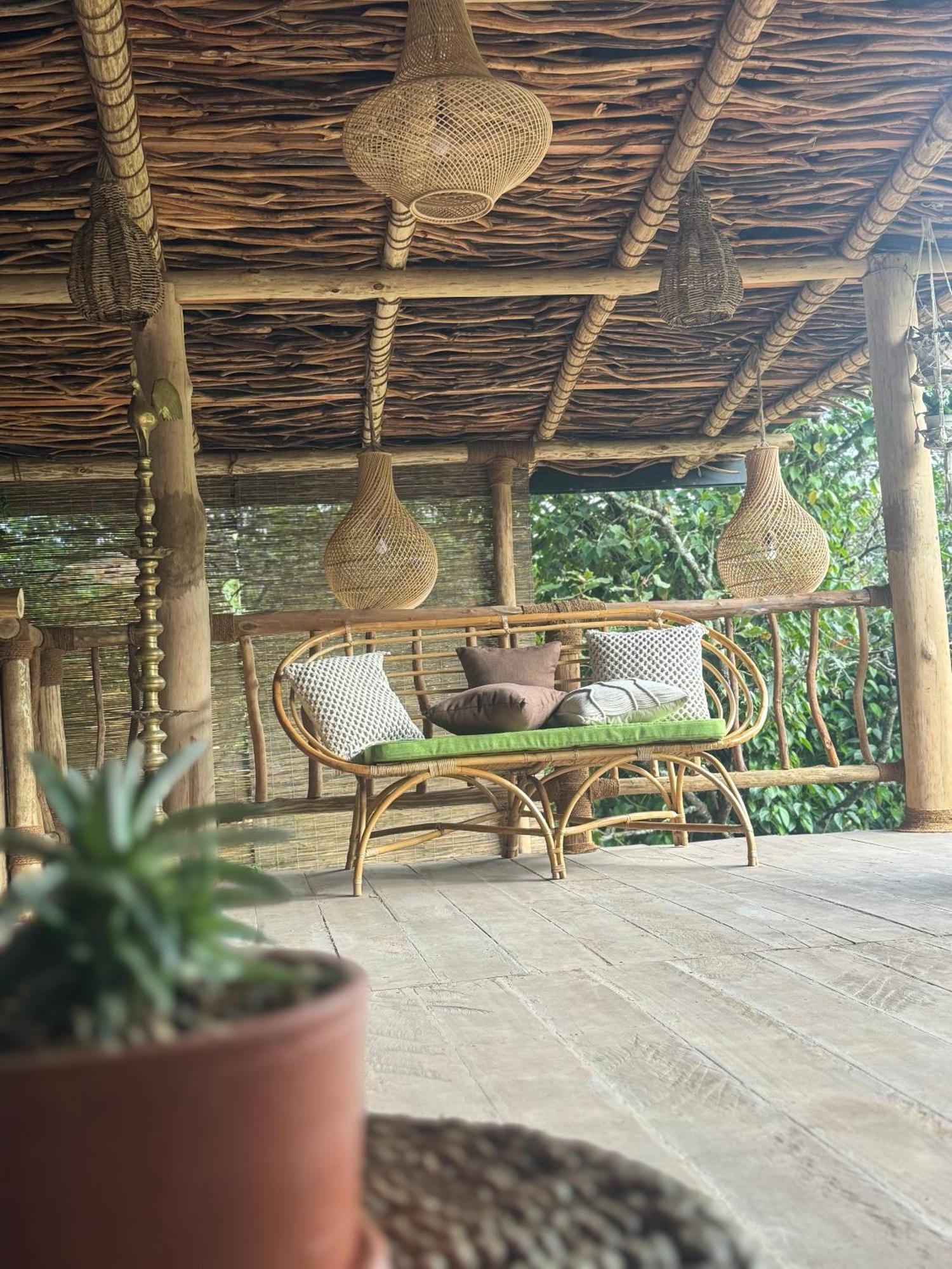 Arawe Retreat Villa Ella Exterior photo